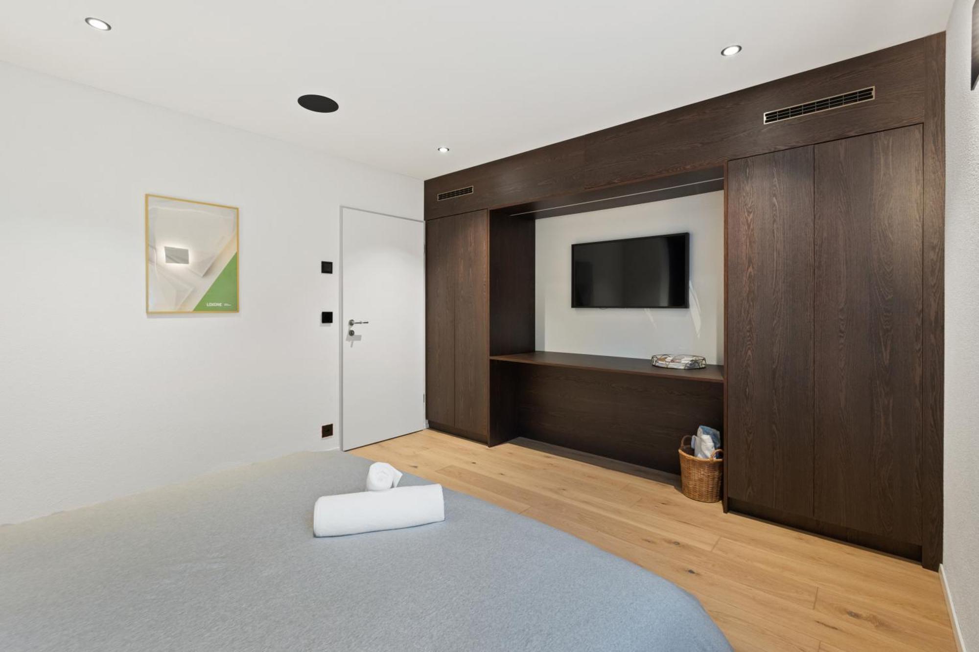 The R Apartment Uetliberg, Klima, Parken - Wallbox ゲロルツヴィル エクステリア 写真
